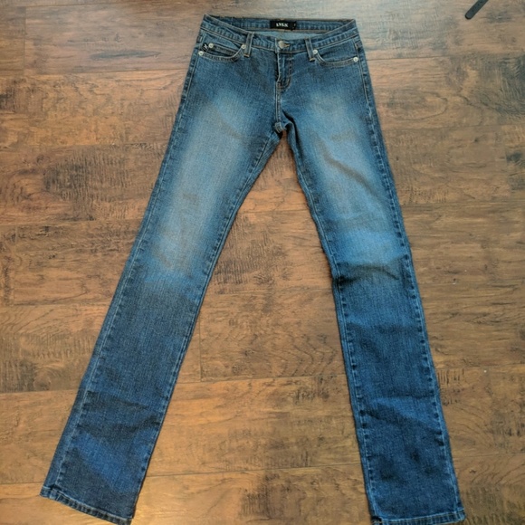 LVL X Jeans - Picture 3 of 3